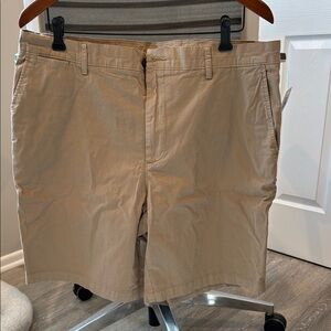 Men's Tan Shorts NWT Goodthreads Brand Sz 38